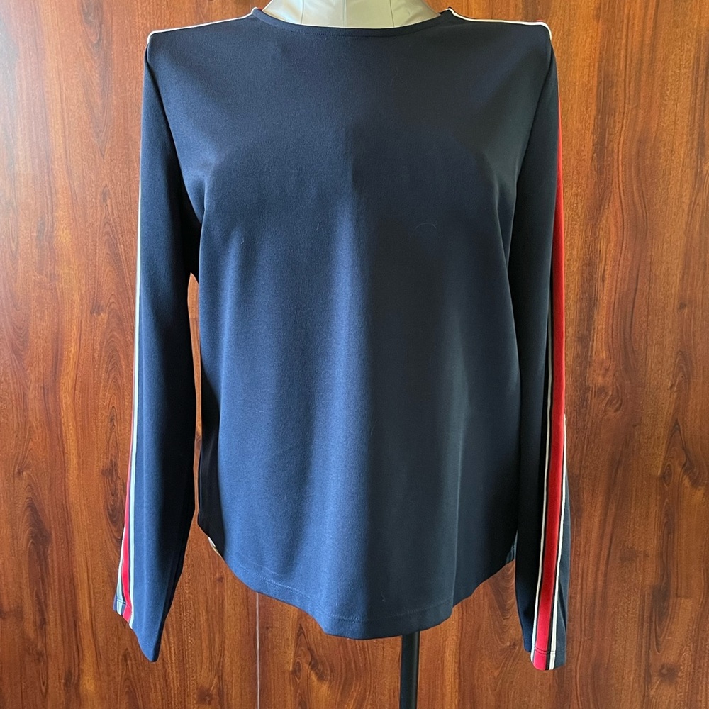 NWOT - Banana Republic long-sleeve top sz L